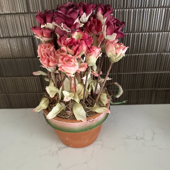 Decorative Wire Basket and Roses in Terracotta Pot - Picture 8 of 11